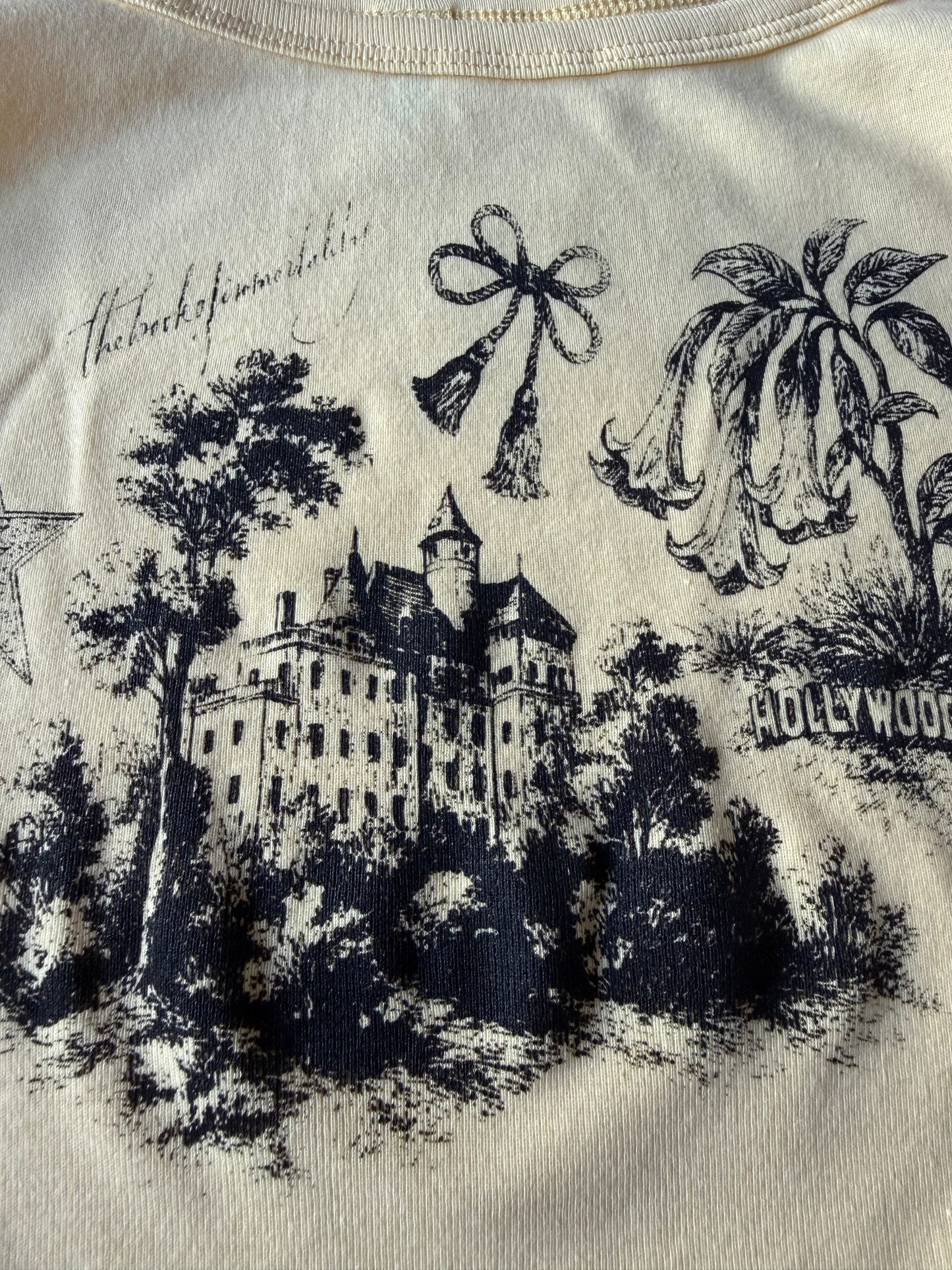 Hollywonderland Tank Top